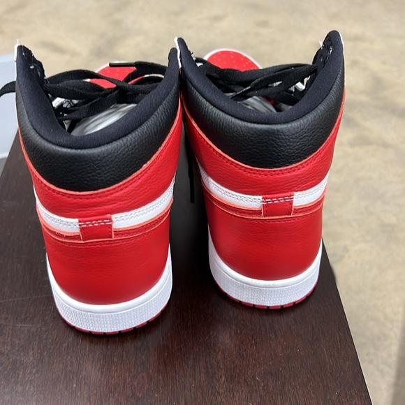 Air Jordan 1 OG High University - Picture 3 of 4